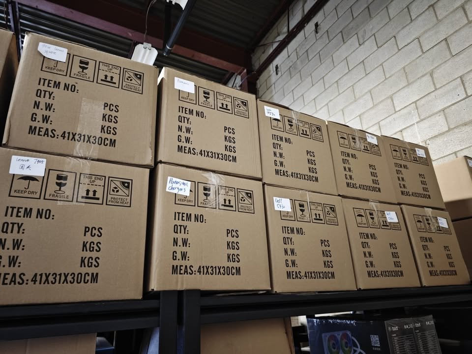 Wholesale for all kinds of laptop original chargers