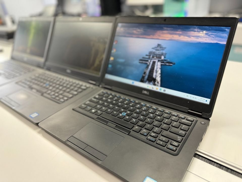Dell Latitude 5490| intel i5-8th| 8GB RAM | 256GB SSD |14" 1080P