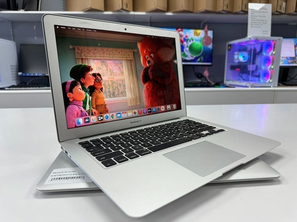 2017 Apple MacBook Air A1466