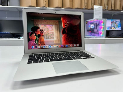 2017 Apple MacBook Air A1466